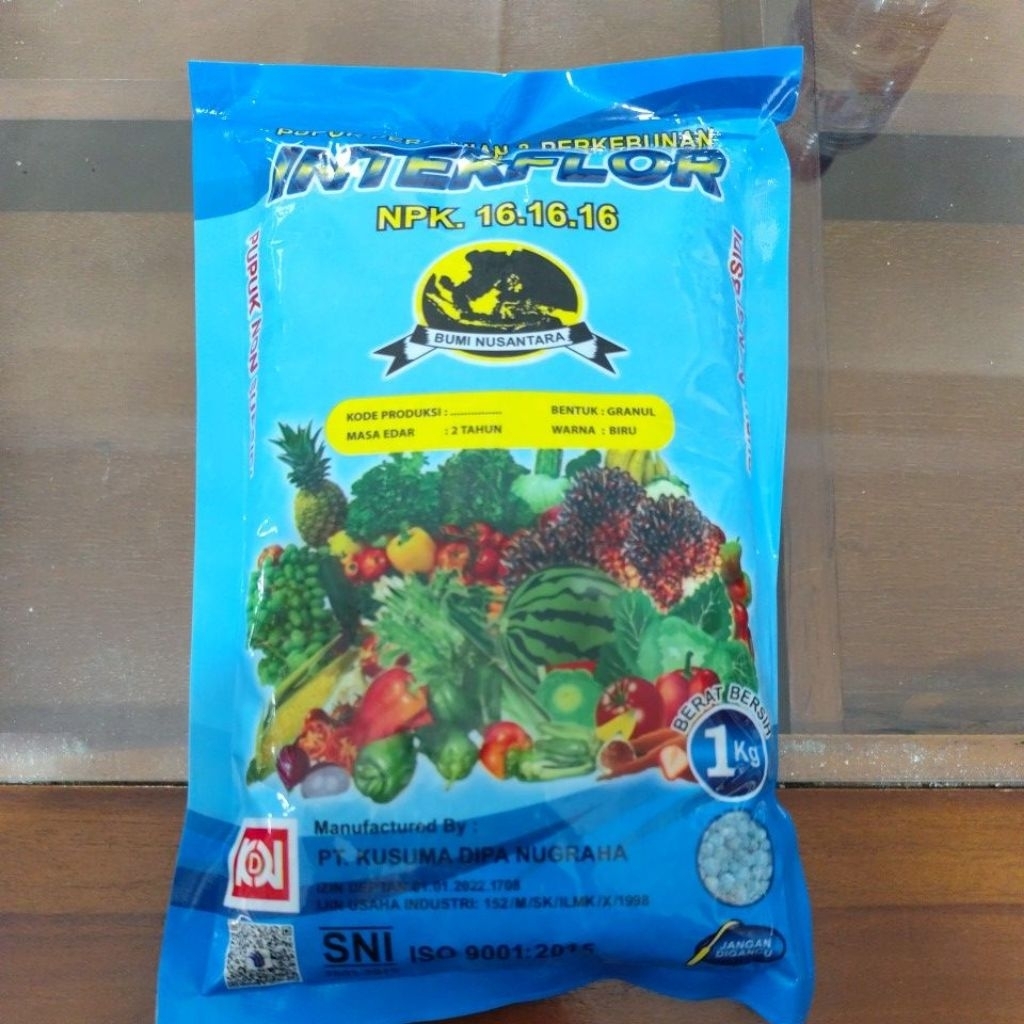 Pupuk NPK 16.16.16 INTERFLOR 1kg