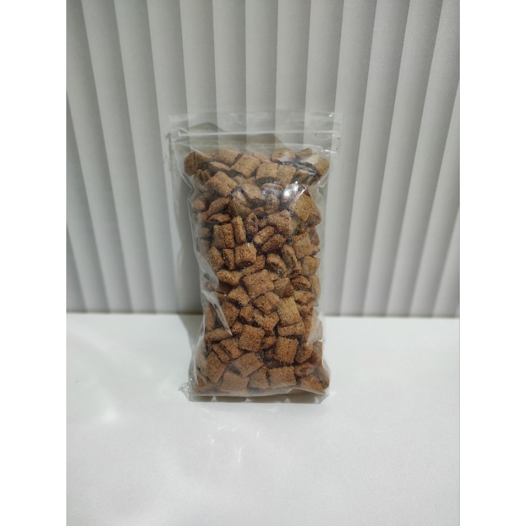 

Snack viral murah kriuk serba 10.000 kriukER's