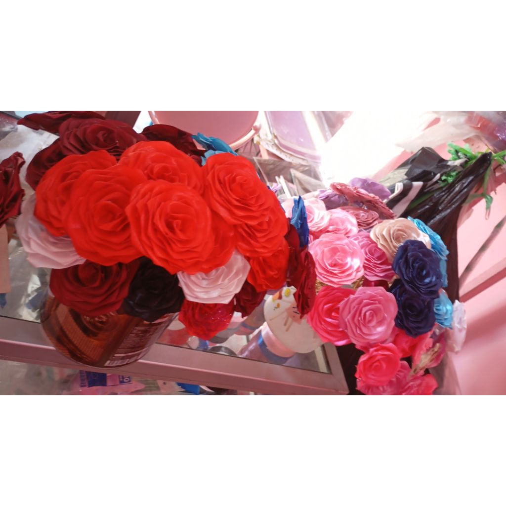 

BUNGA PITA SATIN TANPA GLITER SATUAN ADA TANGKAINYA