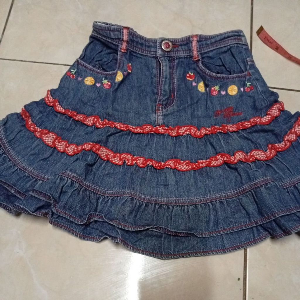 PRELOVED ROK ANAK JEANS MEZZO PIANO