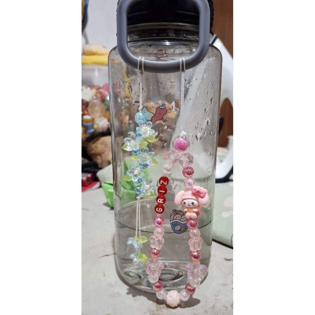 gantungan nama botol minum anak lucu