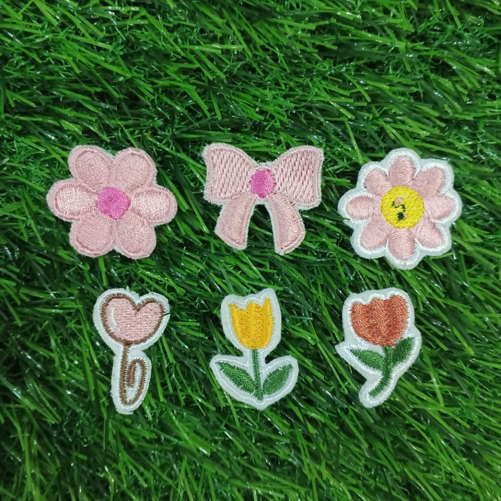 Patch Bordir Bunga kecil