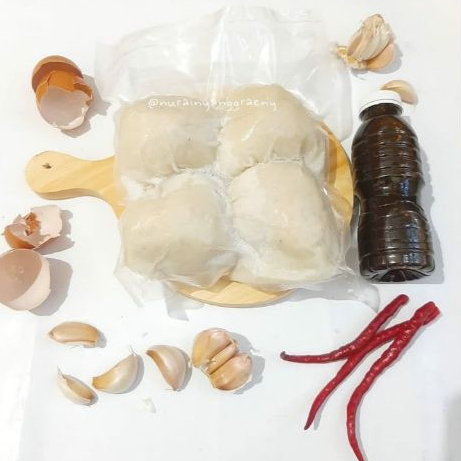 

Pempek kapal selam isi 4 asli palembang ikan tenggiri premium + cuka kental