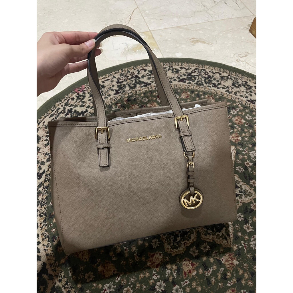 Michael Kors tote bag Preloved
