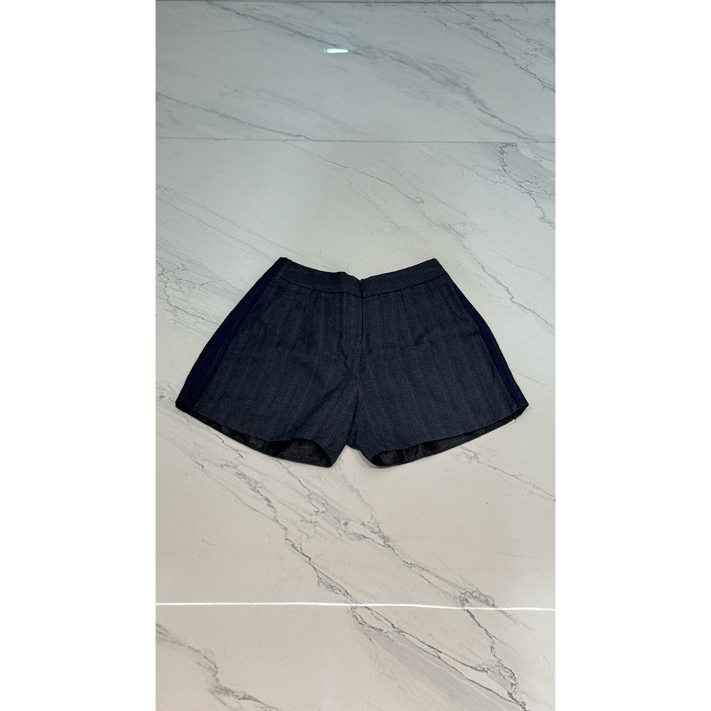 Preloved Celana Navy garis-garis