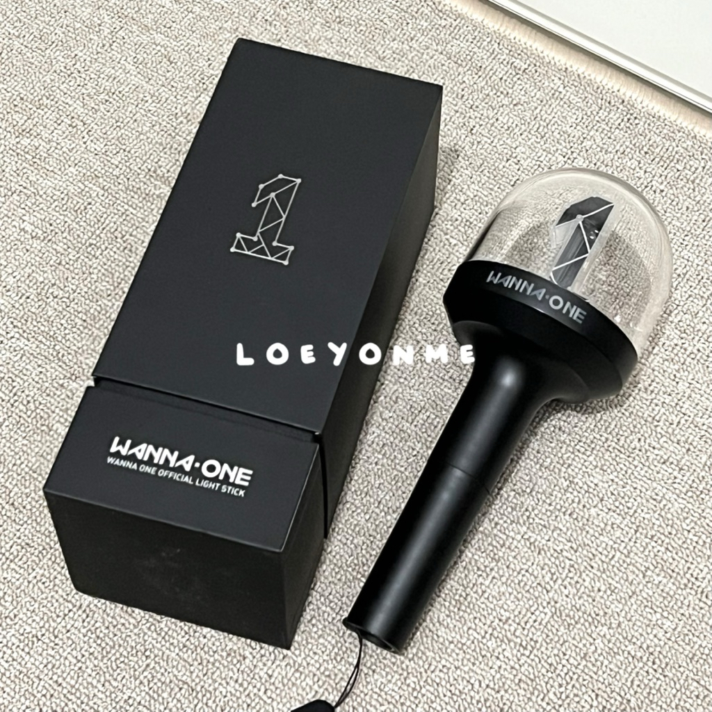 (Preloved) Wanna One Official Lightstick
