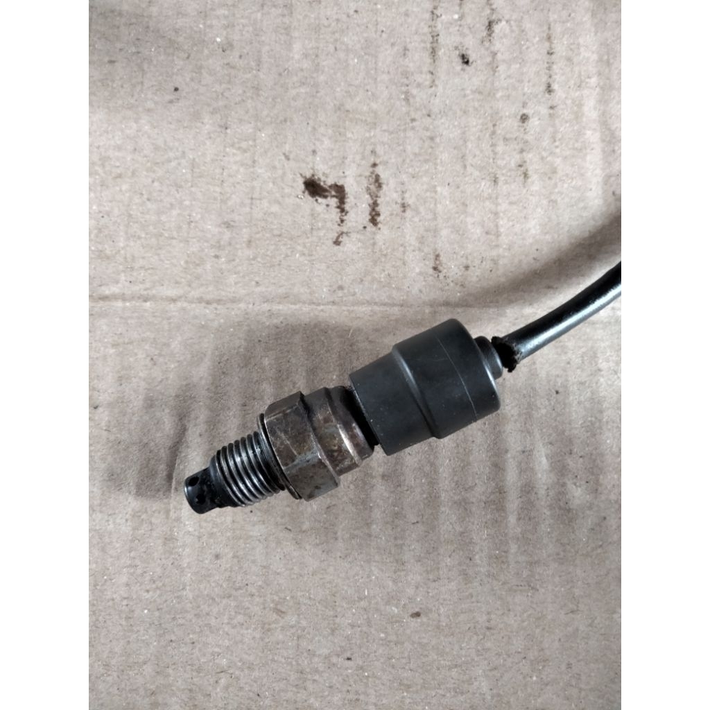 sensor c02 Honda CBR 250 cbu kyk original sensor knalpot Honda CBR 250 cbu kyk original
