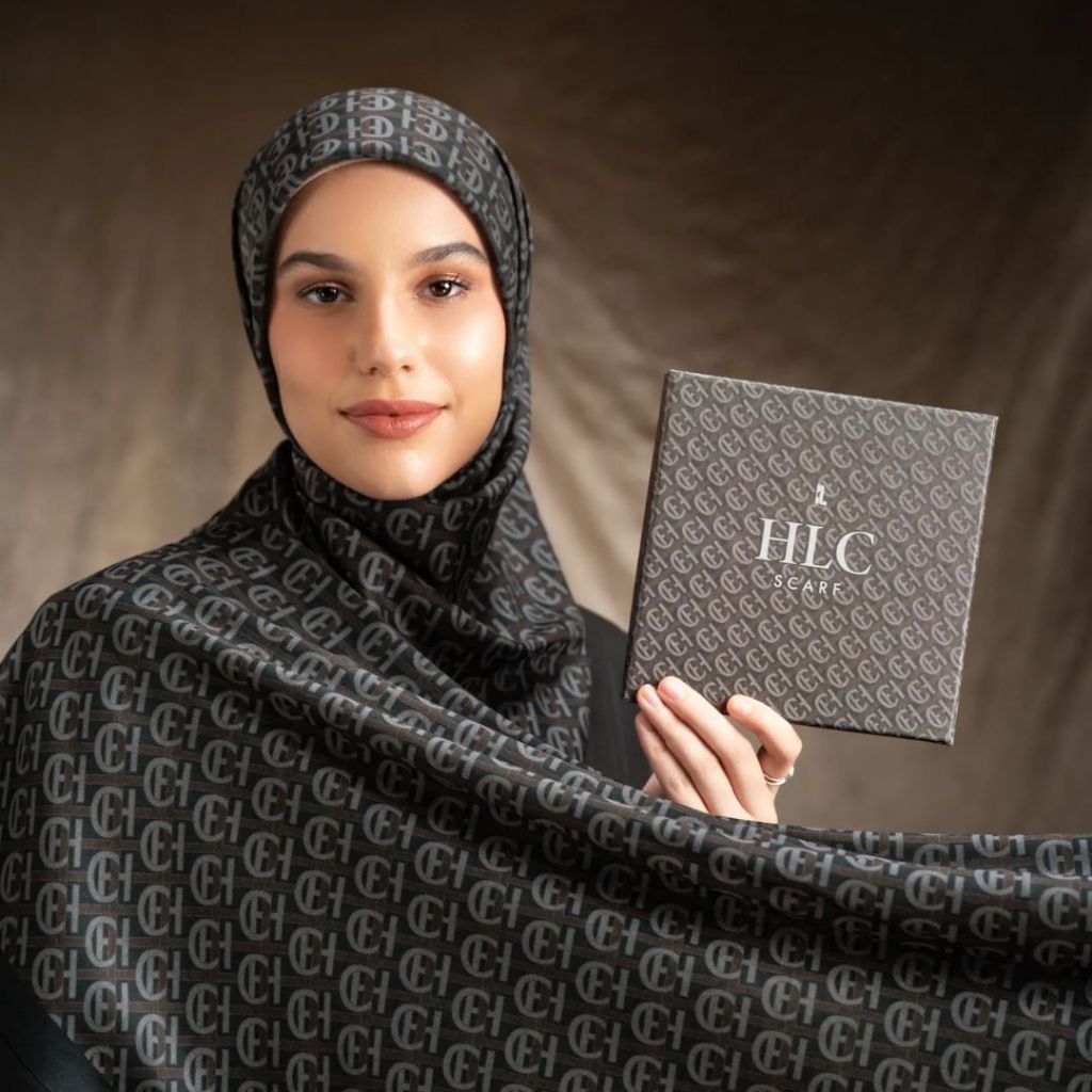 Heylocal Hlc Scarf | Hijab Segi Empat Printed Monogram Vinest Voal