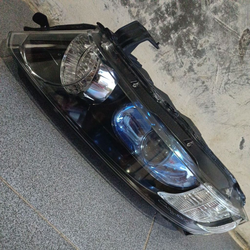 lampu depan Honda Odyssey RB1 2007-2010