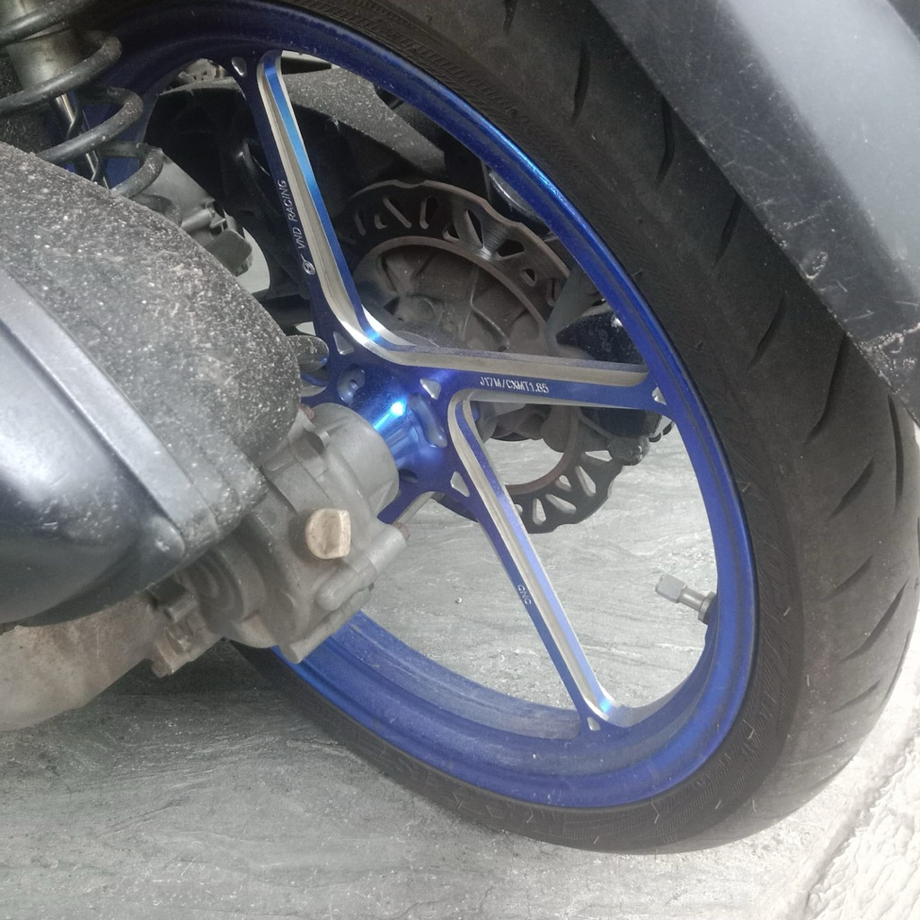 Velg VND AK55 Nmax Old warna biru + Ban maxxis victra size 80/80 dan 70/80