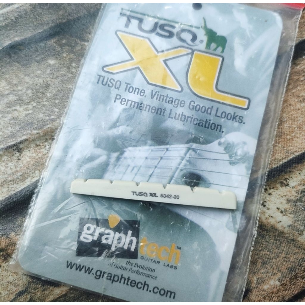 Nut Gitar TUSQ XL 5042-00 Original Model Stratocaster Telecaster Suhr