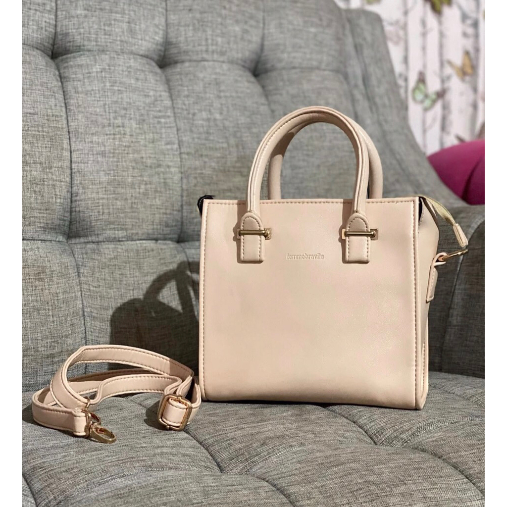 Tas femmebravile neww