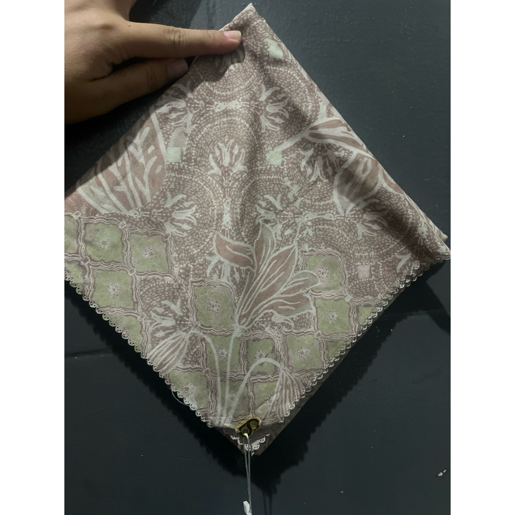 AS IS Maharani Dusty Buttonscarves