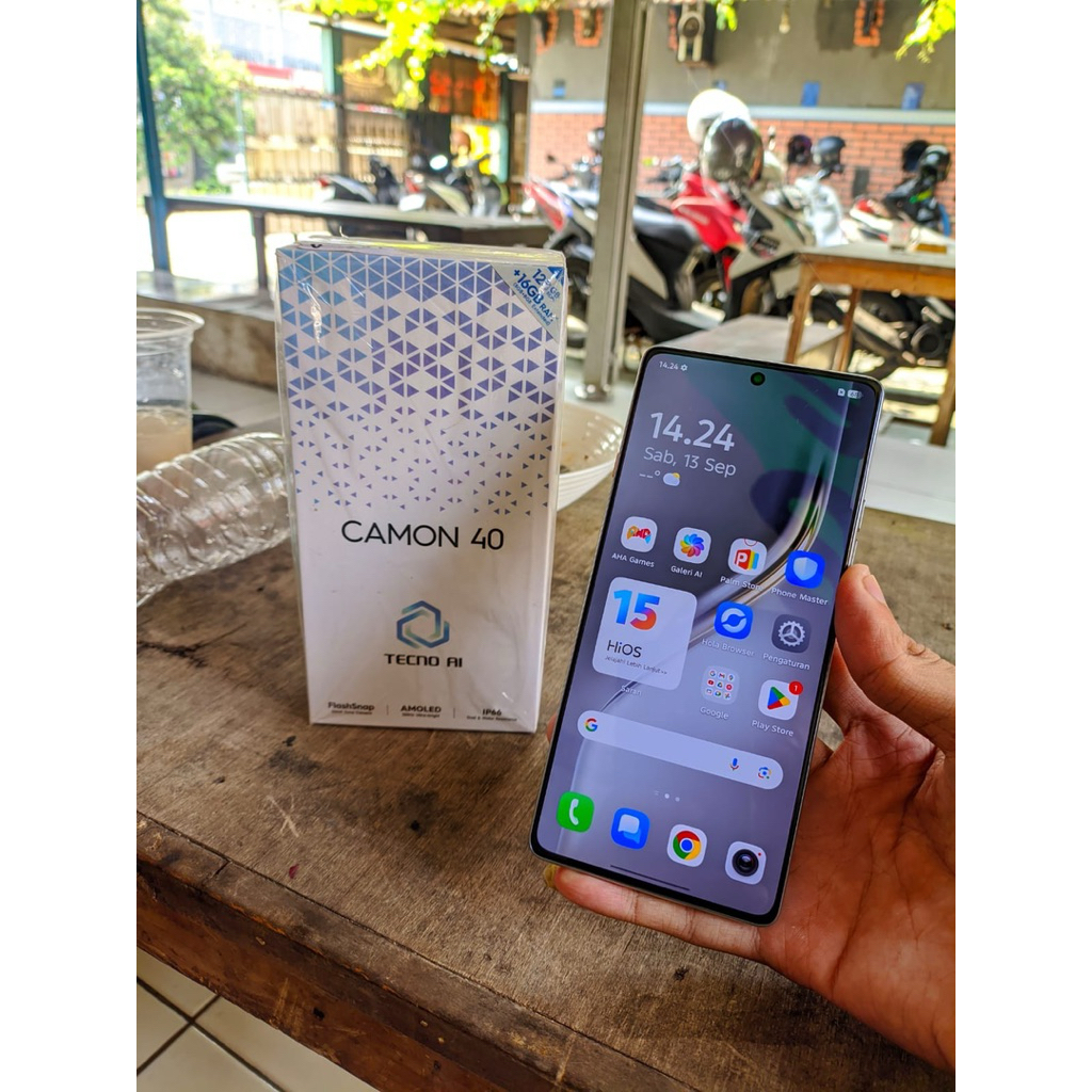 Tecno Camon 40 ram 8/128gb