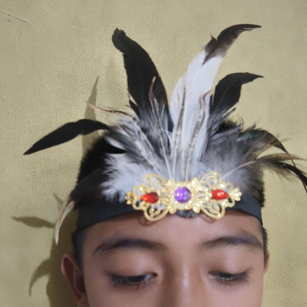 bando bulu ekor,bando mirip enggang,hiasan kepala,bandana,