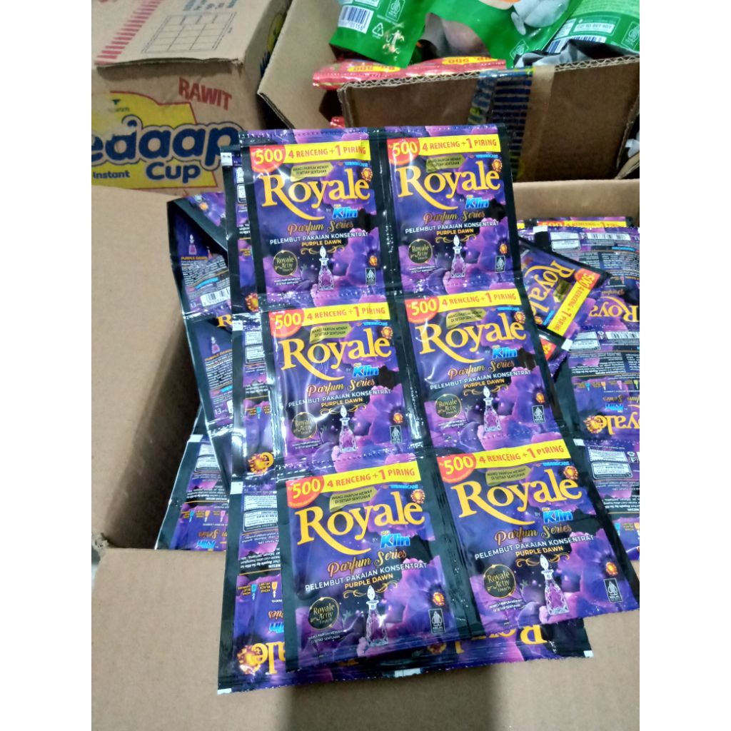 Royale pewangi pakaian