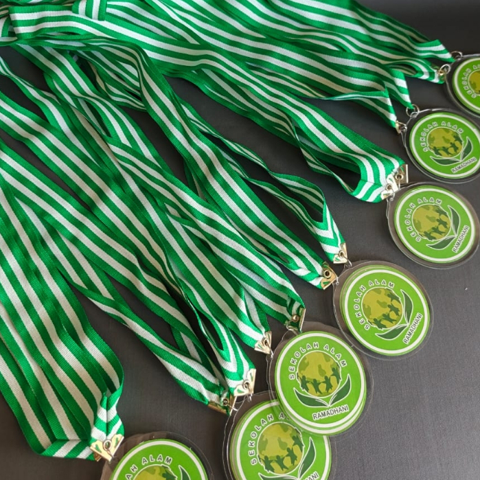 Medali Custom Cetak UV 1 Sisi / 2 Sisi Medali Wisuda Medali Graduation Medali Akrilik  4.9