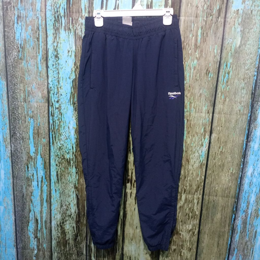 Celana Panjang REEBOK training Olahraga bahan ringan size 28 fit 33 (Lp  78-86cm Panjang 97cm)