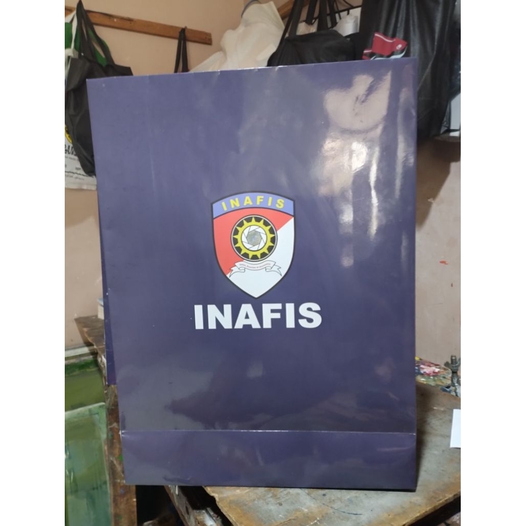 

Paper Bag Custom Bahan art carton 310 gr Design bebas