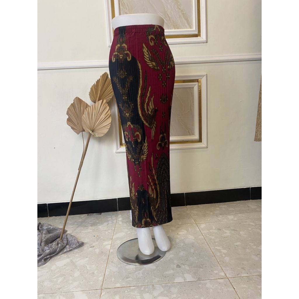 rok plisket warna merah maroon ukuran all size