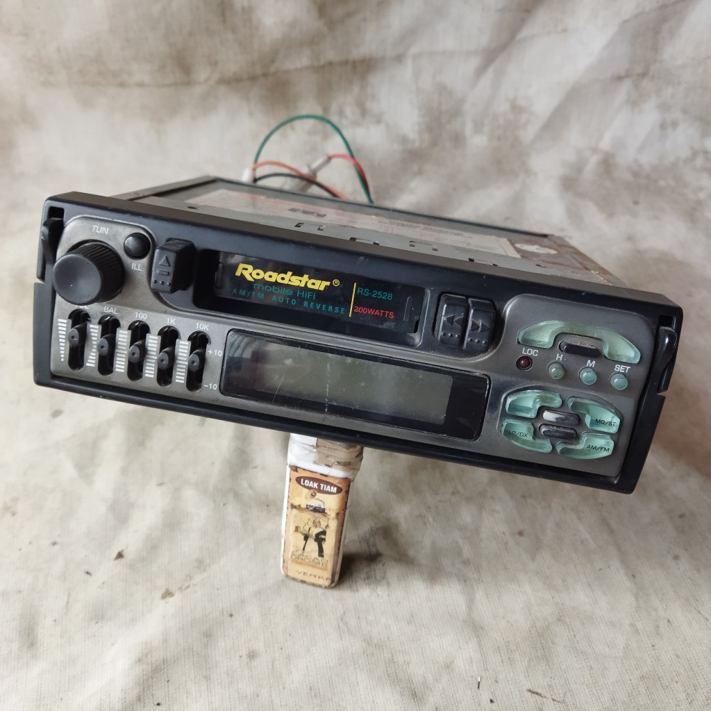 Pajangan Vintage Tape Mobil Roadstar RS 2528