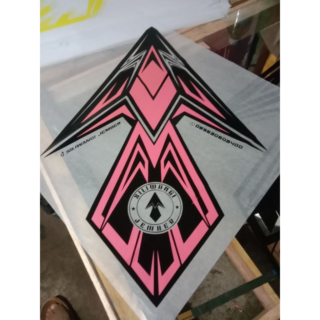 kertas layangan sukhoi /kertas minyak Grade A/ kertas 2 warna/bukan layangan isi 50 pcs