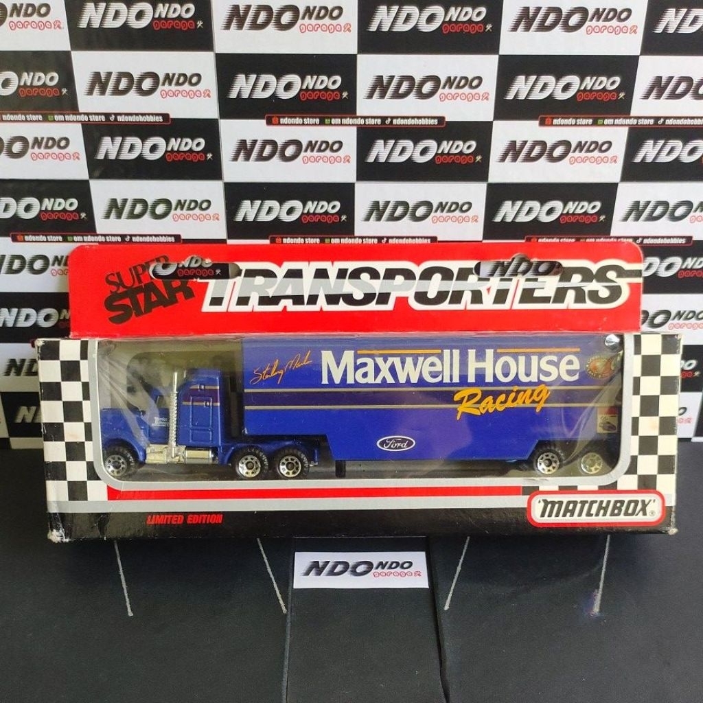 Matchbox Super Star Transporters Nascar Maxwell House Racing Team - Sterling Marlin