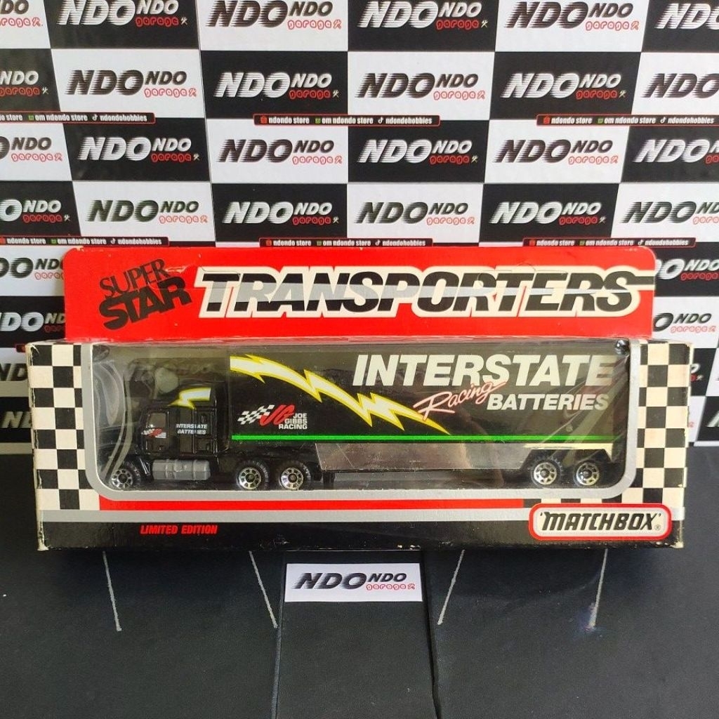 Matchbox Super Star Transporters Nascar Interstate Batteries Racing Team - Joe Gibbs