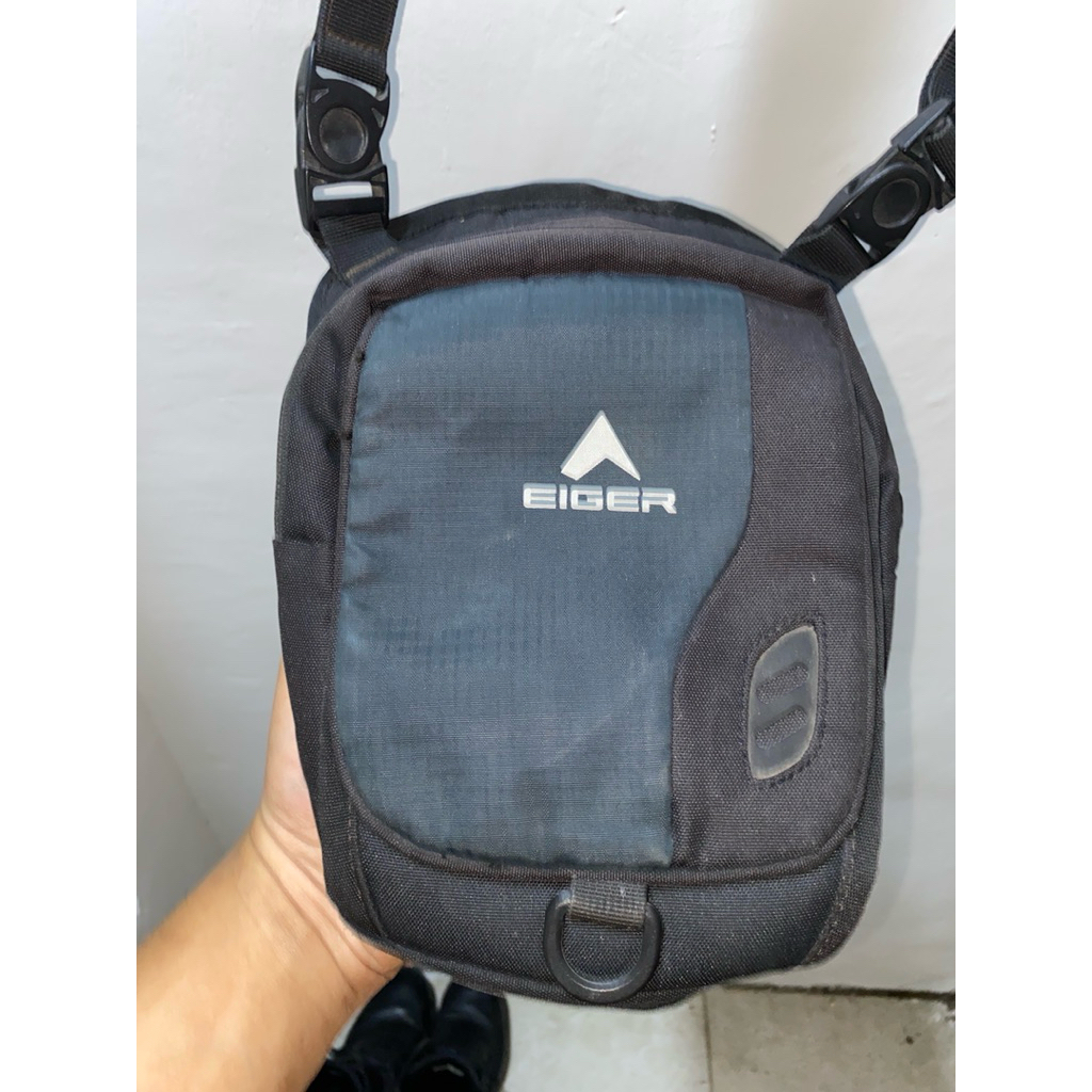 tas slempang Eiger second
