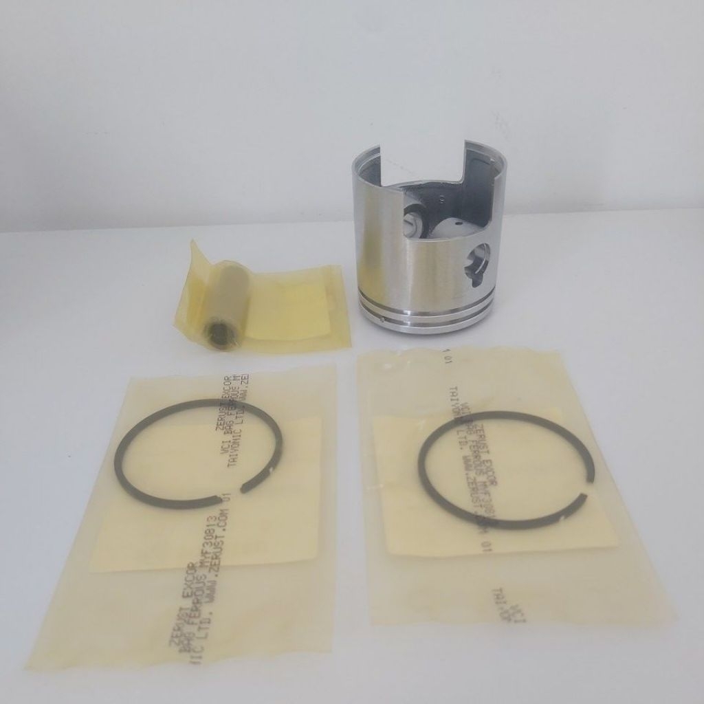 Piston set mesin tempel Tohatsu 5pk. Asli