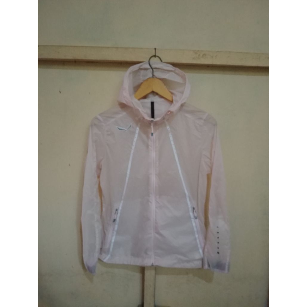 jaket running salewa