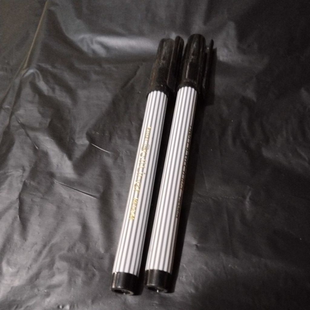 BOLPEN /BALPOINT BALLINER HITAM