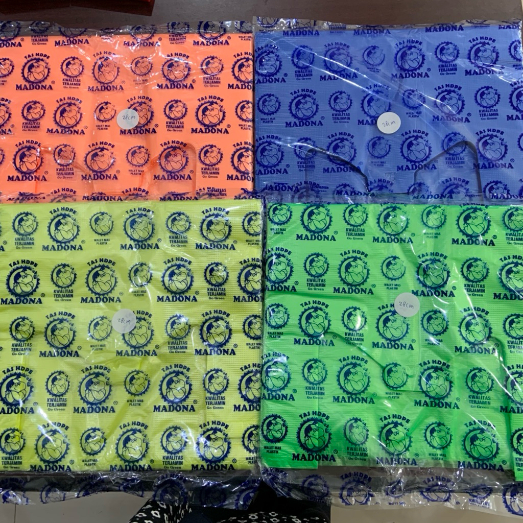 MADONA KANTONG PLASTIK WARNA / kantong plastik kresek warna hijau, kuning,biru dan orange ukuran 28c