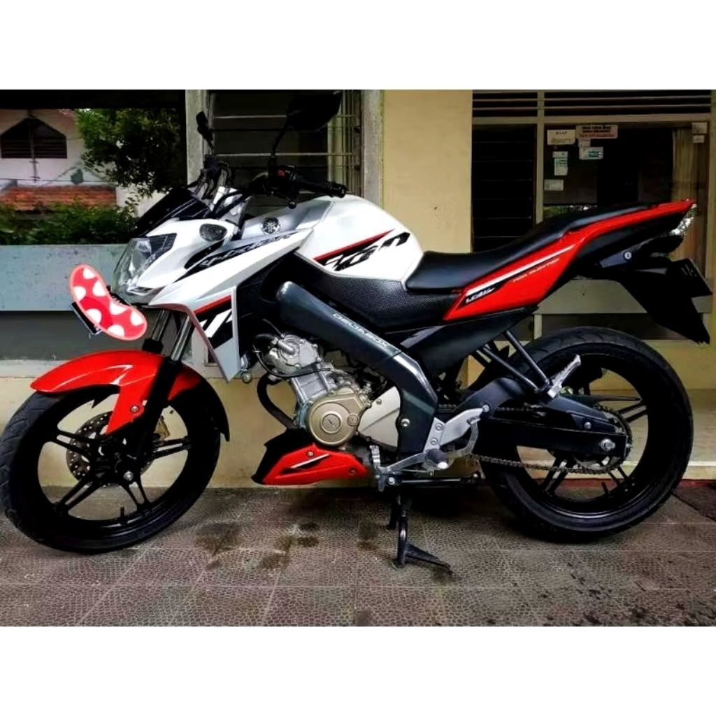 STRIPING LIS STICKER YAMAHA NEW VIXION ADVANCE 2017 PUTIH MERAH STIKER VIXION NVA PUTIH 2017