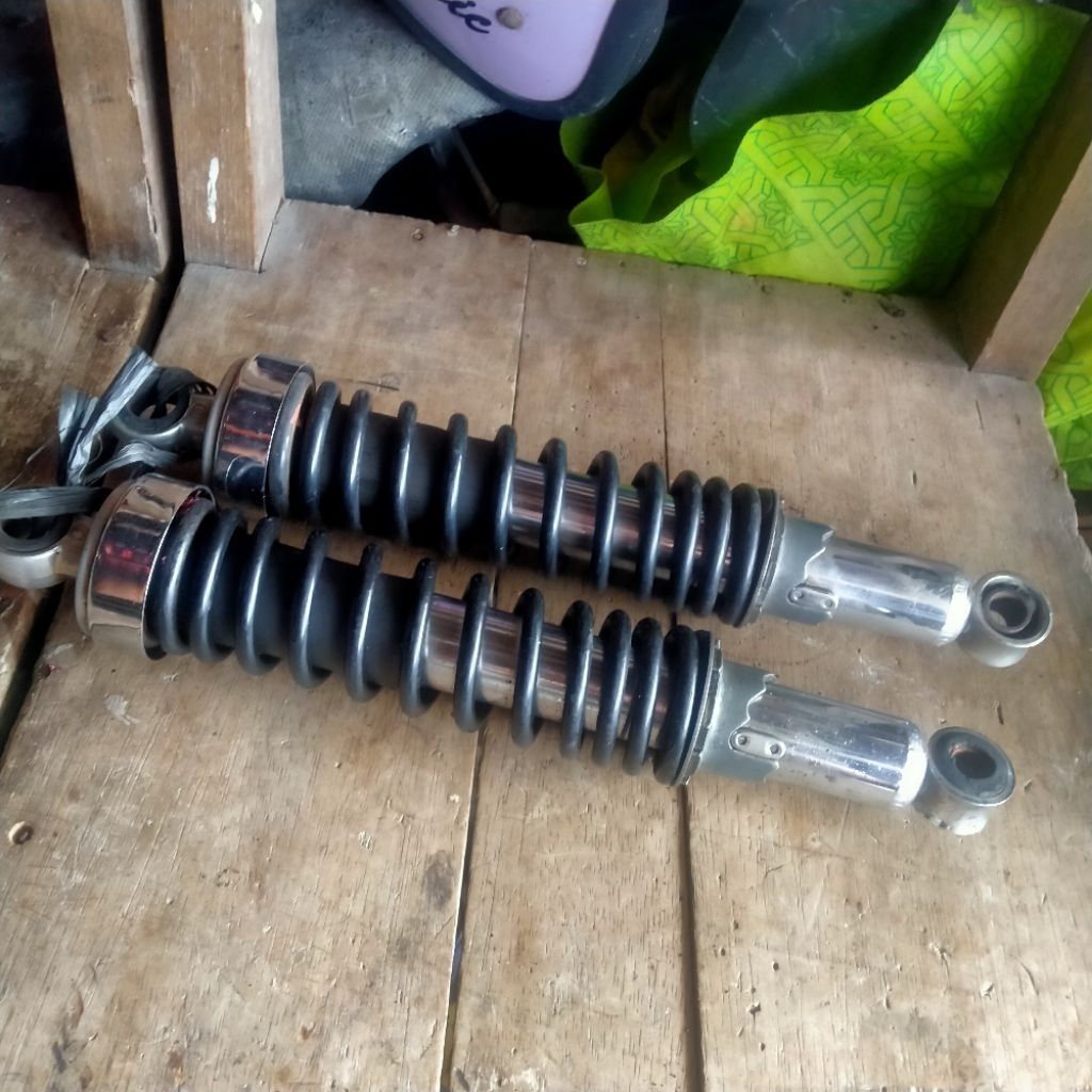 SHOCK BREAKER PEREDAM KEJUT SOKBEKER BELAKANG SUZUKI THUNDER 125
