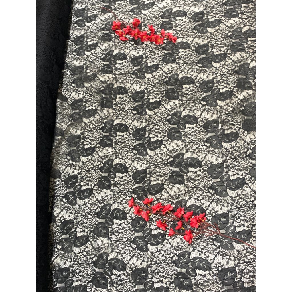 {PER 1/2 METER} KAIN BROKAT/BRUKAT/LACE CORD KHUSUS WARNA BURGUNDY DAN HITAM MOTIF BUNGA CANTIK MEWA