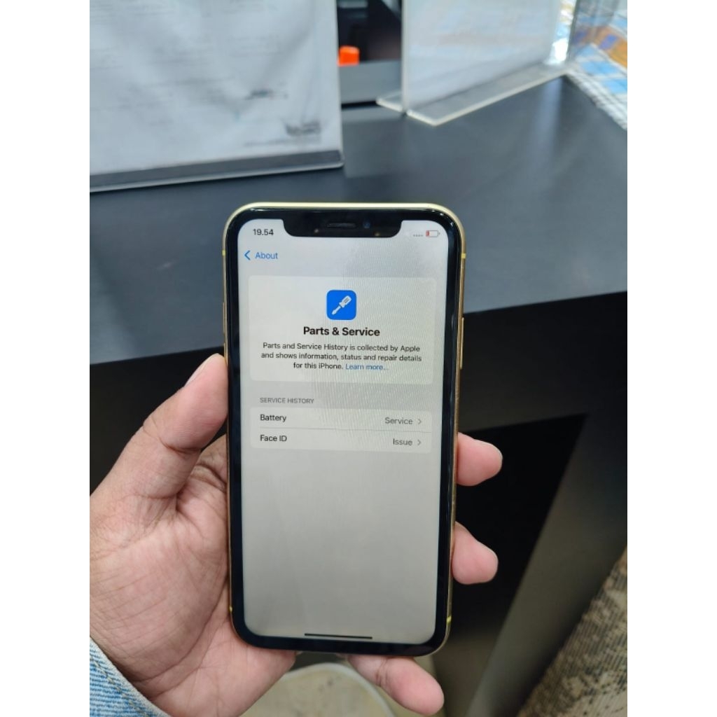iphone xr 64gb