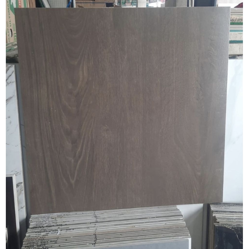 granit keramik lantai bitonto dark brown 80x80 notif kayu mat inifiniti