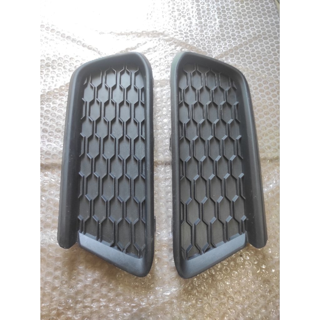 Cover foglamp depan Mobilio type S 2014-2016 original