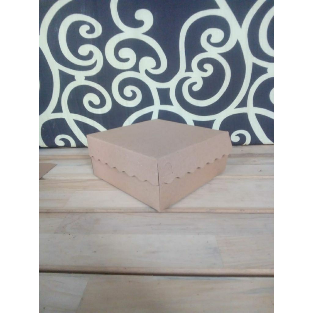 Dos/kotak nasi R8 kraft