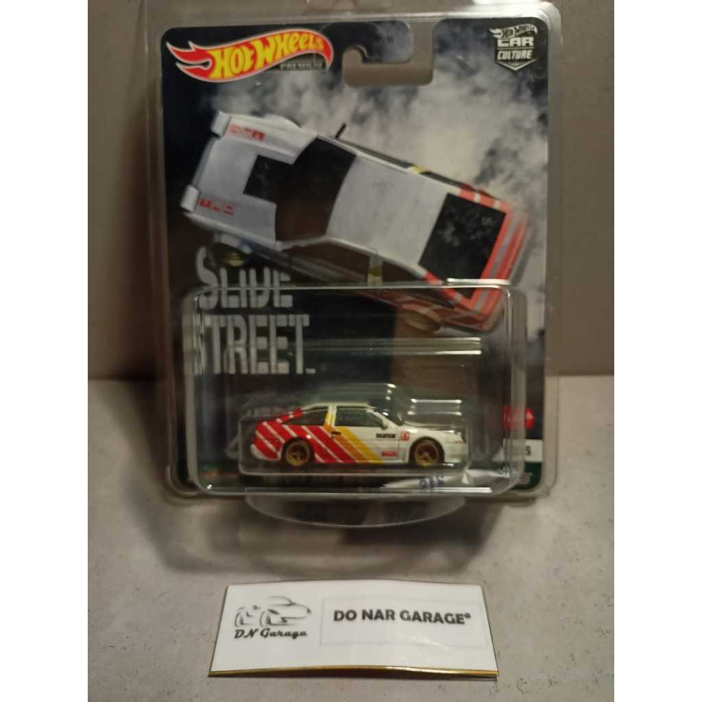 Hotwheels Premium Slide Street – Toyota AE86 Sprinter Trueno