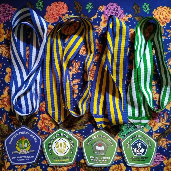 Mendali Wisuda Costum 2 Sisi.Medali Akrilik Custom Medali Wisuda Kejuaraan Olimpiade Hadiah Perlomba