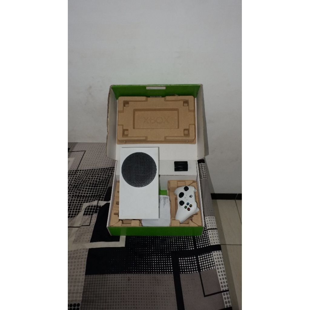 XBOX Series S Bekas Plus Game