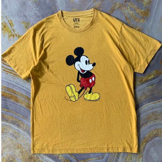 tshirt uniqlo x disney
