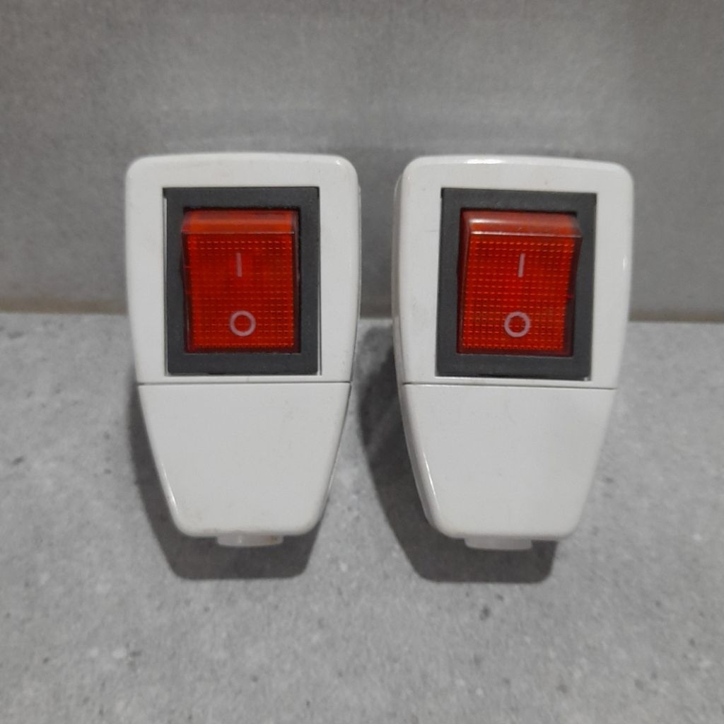 DUTRON  Steker saklar / Steker tombol lampu