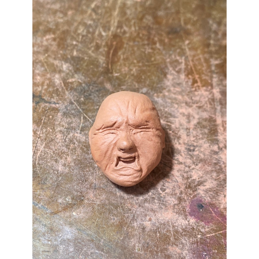 Tapel ogoh ogoh mini 3,5 cm clay coklat