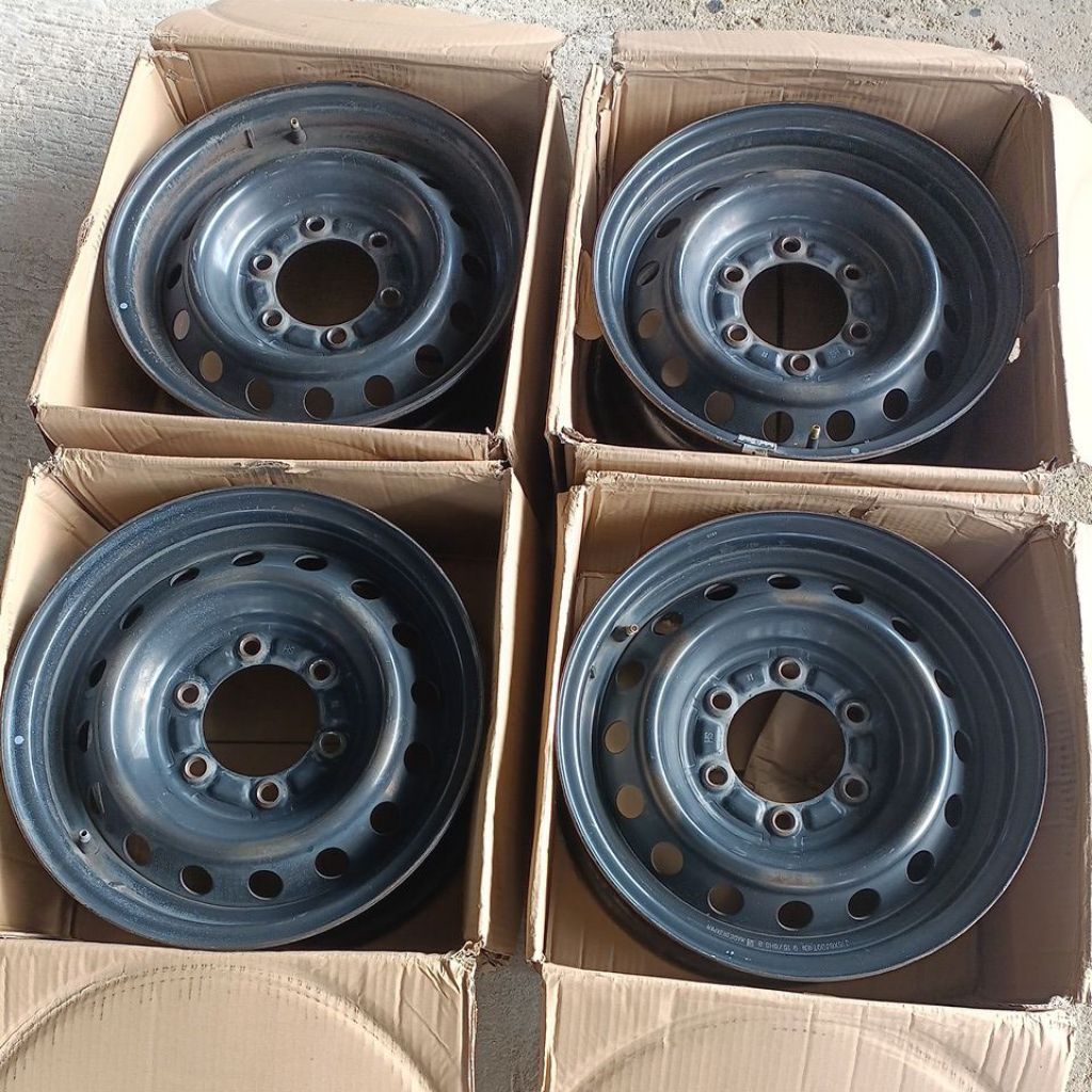 velg pelek besi original oem Toyota Hiace commuter ring 15 bisa untuk mobil merk isuzu traga panther