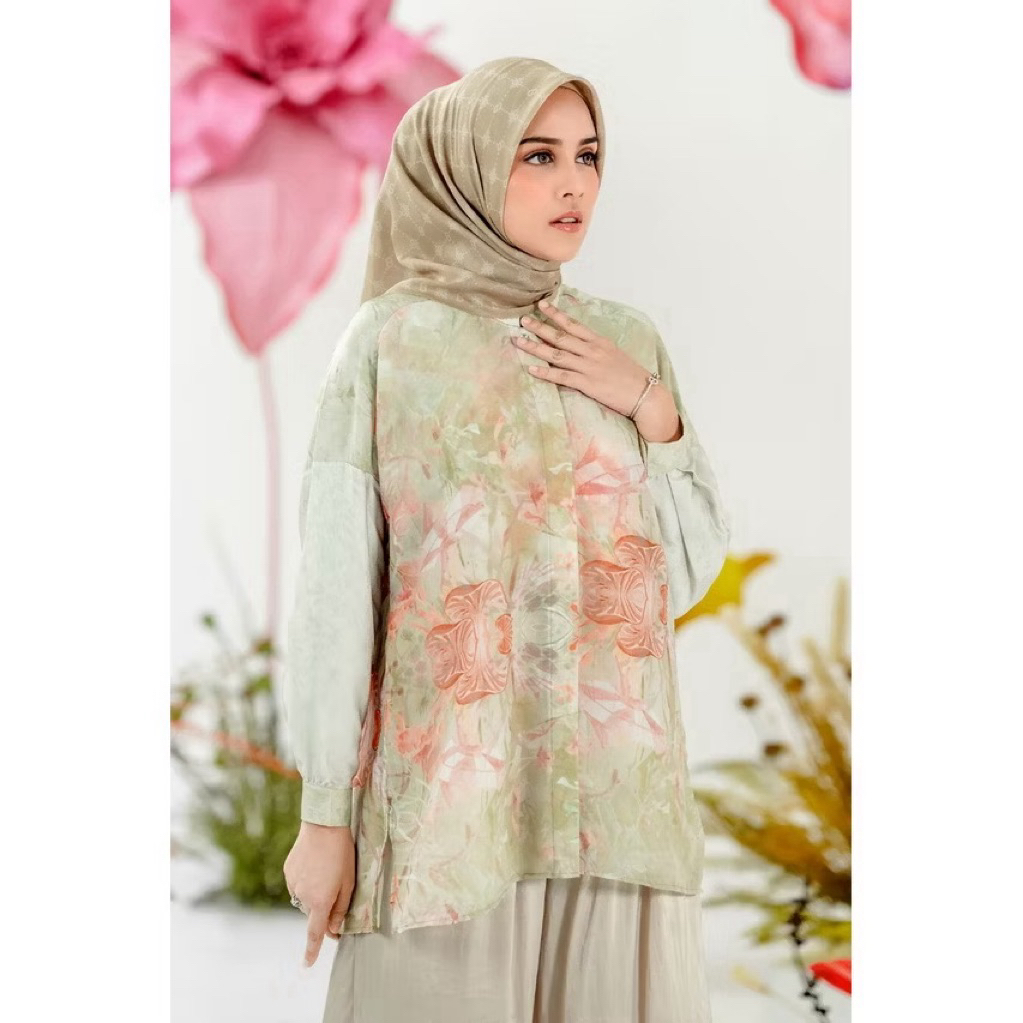 [New] As Is Buttonscarves x Ria Miranda Valvia Top - Jade Green (dari harga Rp 975.000)