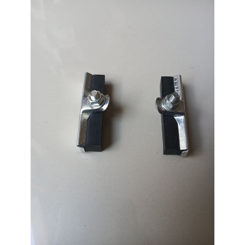 Kampas Karet Rem Sepeda Ukuran 26 & 28 Jengki Ontel Kebo Kuno Dilengkapi Kunci 10 Kompatibel Onthel 