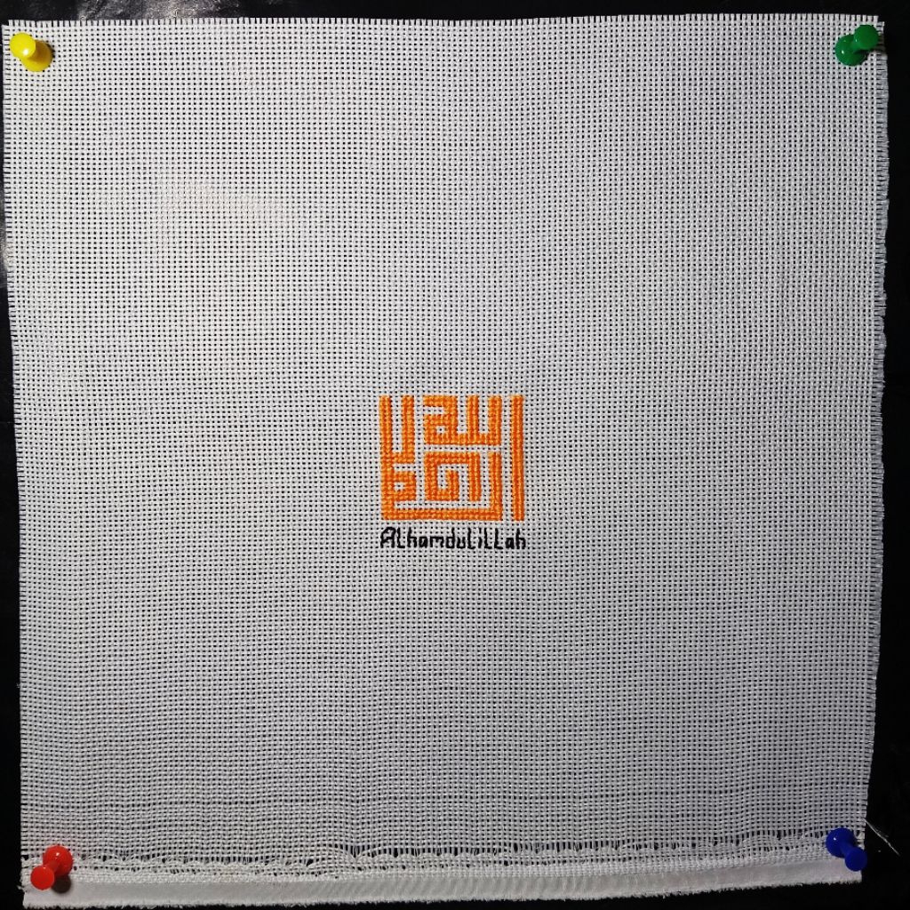 Cross stitch kristik sudah jadi Kaligrafi simpel